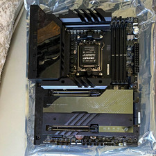 ASUS ROG Crosshair X670E Hero AM5 AMD ATX DDR...