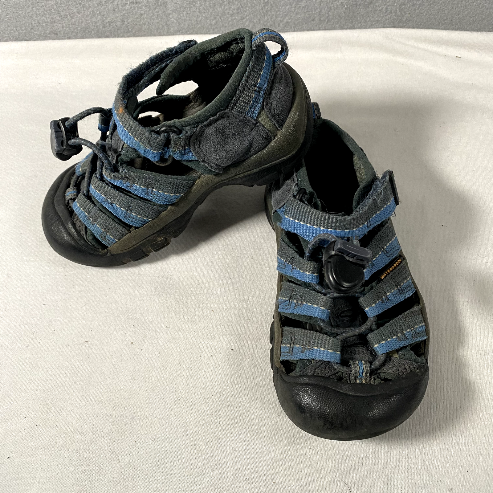 Sandali blu impermeabili Keen Newport all'aperto per escursionismo bambini taglia 9
