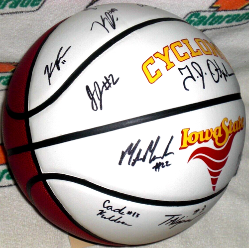 2025 IOWA STATE CYCLONES TEAM FIRMATO F/Sz PANNELLO BIANCO LOGO BASKET Hilton Mjk - Foto 5 di 6