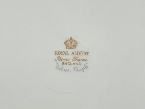 Royal Albert Silver Maple 5 Piece Place Setting x 4 Bone China England 20 Pieces - Picture 4 of 4