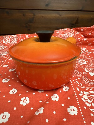 Vintage le creuset orange - Canada