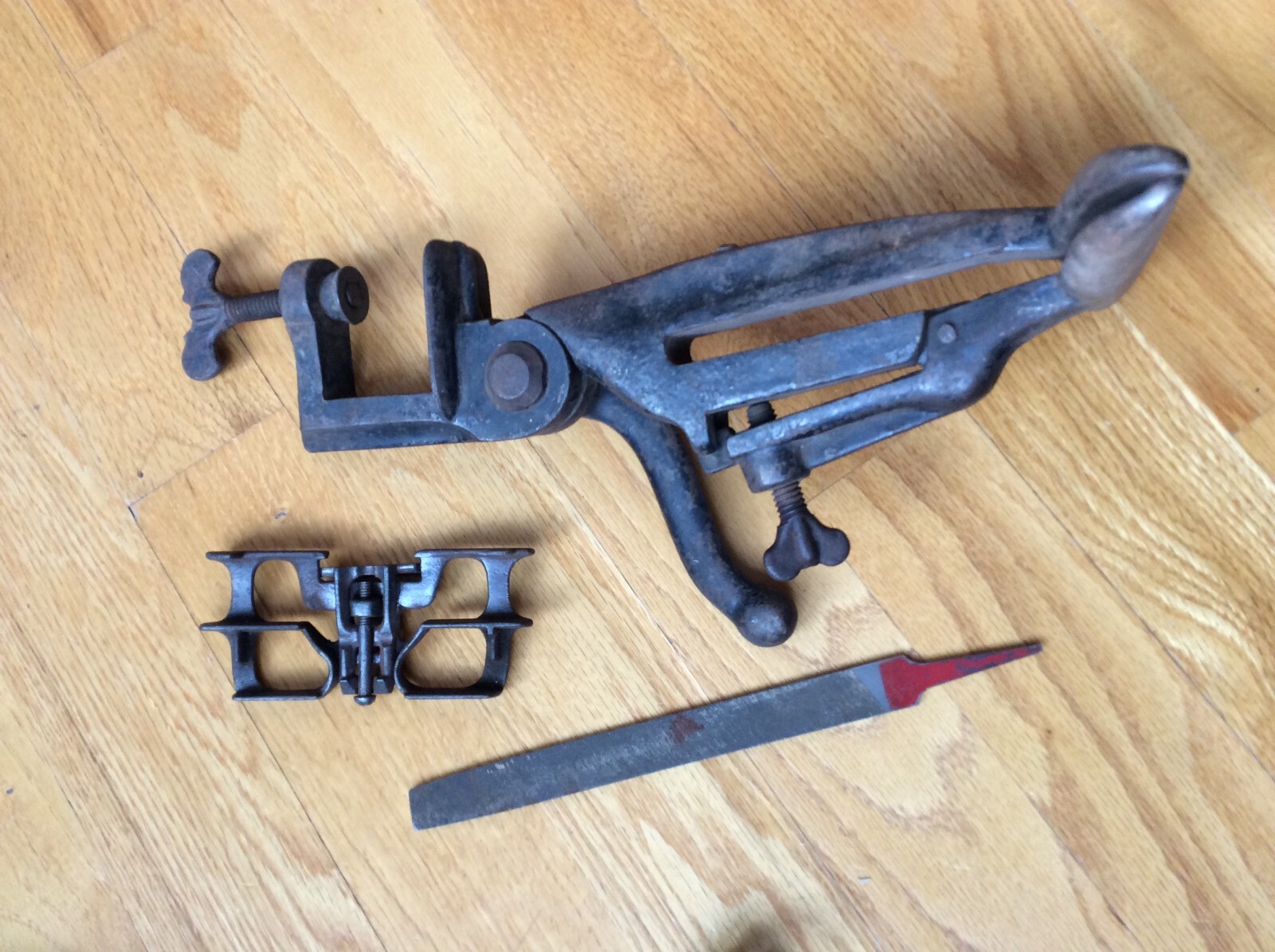 DISSTON MORRILL STANLEY SIMONDS ATKINS MONARCH vise hand saw sharpen