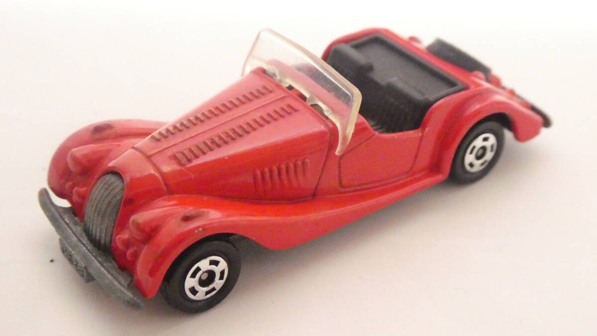 トミカミニカー　NO.F26 MORGAN PLUS 8 s-l400.jpg