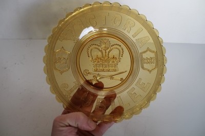 Antique Queen Victoria 1887 19th Century Jubilee Amber Glass Plate (8'')