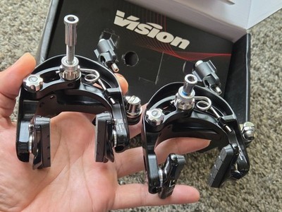 FSA Vision Trimax Aero Rim Caliper Brakeset Black Vision logo