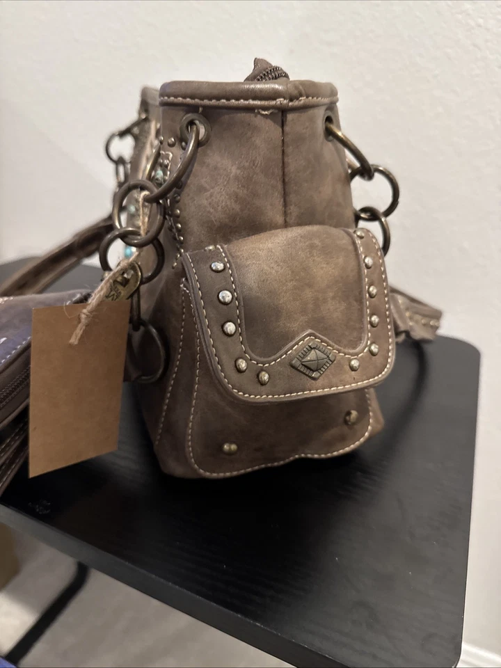 Montana West Aztec Concealed Carry Satchel And Wallet Set Coffee - Image 4 of 4