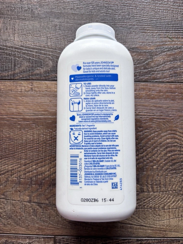 New Johnson's Baby Powder Original Talc Formula Comfortable Dry 15 oz - Image 2 of 4