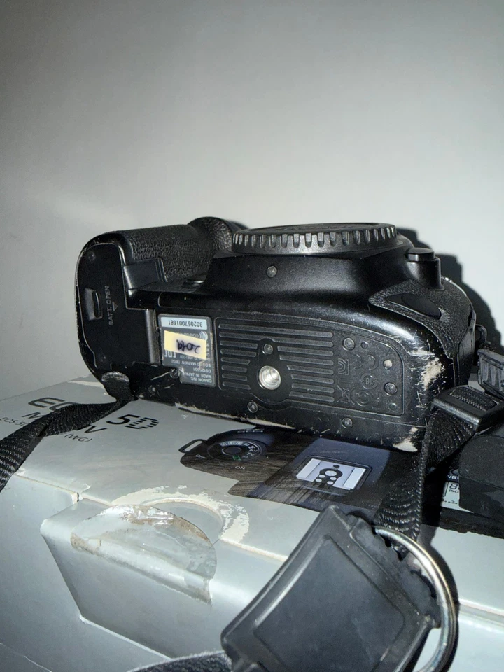 Canon EOS 5D Mark IV, foto 3 di 4