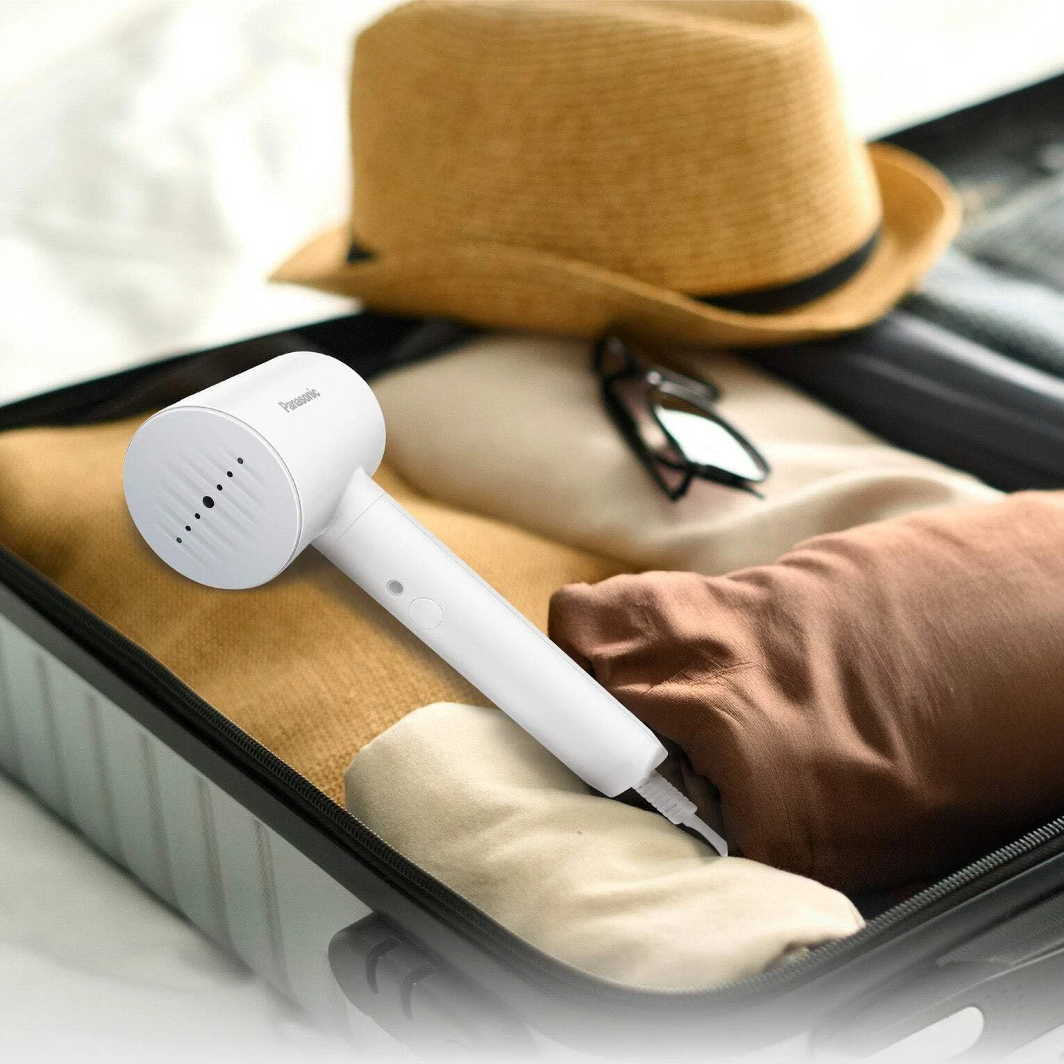 Panasonic 2 in 1 Handy Steamer | NI-GHD021 (1570W) (220V UK Version)