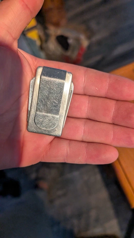 复古不锈钢 Winchester 口袋刀带刀片和指甲锉 — 第 2/2 张图片