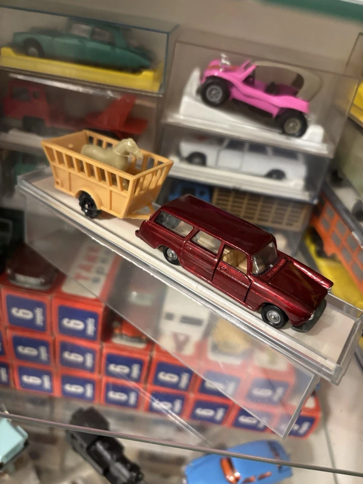 Majorette Peugeot 404 avec remorque cheval - Photo 4/4