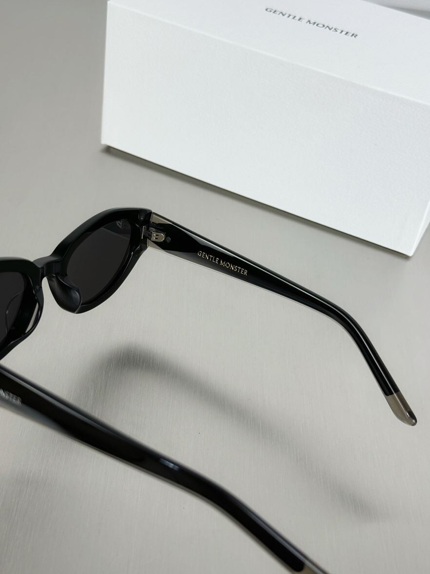 Gentle Monster Dada 01 sunglasses Black | eBay UK