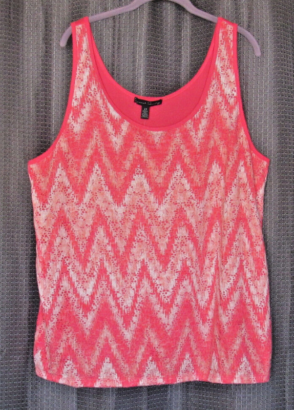 NEW! size 2X French Laundry Crochet Front Lace Flowy Tank Top Coral Pink w White