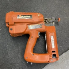 Paslode Impulse IM250 II F-16 II Cordless 16 gauge Straight Finish Nailer AS-IS