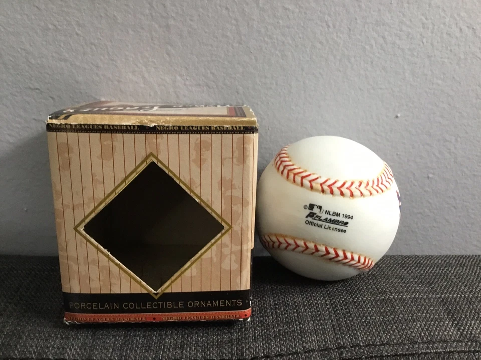 The Negro Leagues Newark Eagles Nueva Jersey porcelana adorno de Navidad Foto 4 de 4