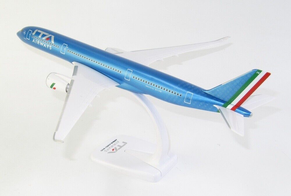 ITA Airways Airbus A350-900 EI-IFB 1/200 scale desk model