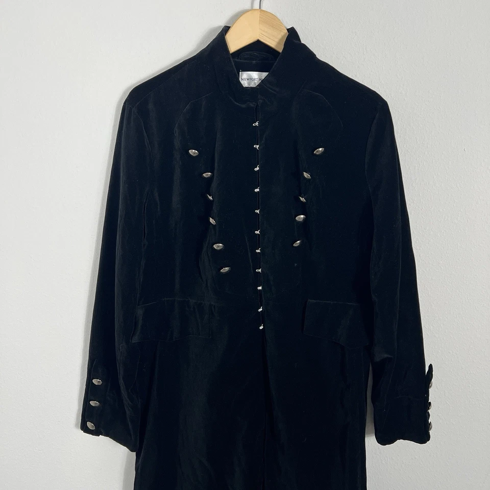 Abrigo Newport News Terciopelo Negro Botones Plateados Gótico Regencia Punk Talla 18 Foto 2 de 4