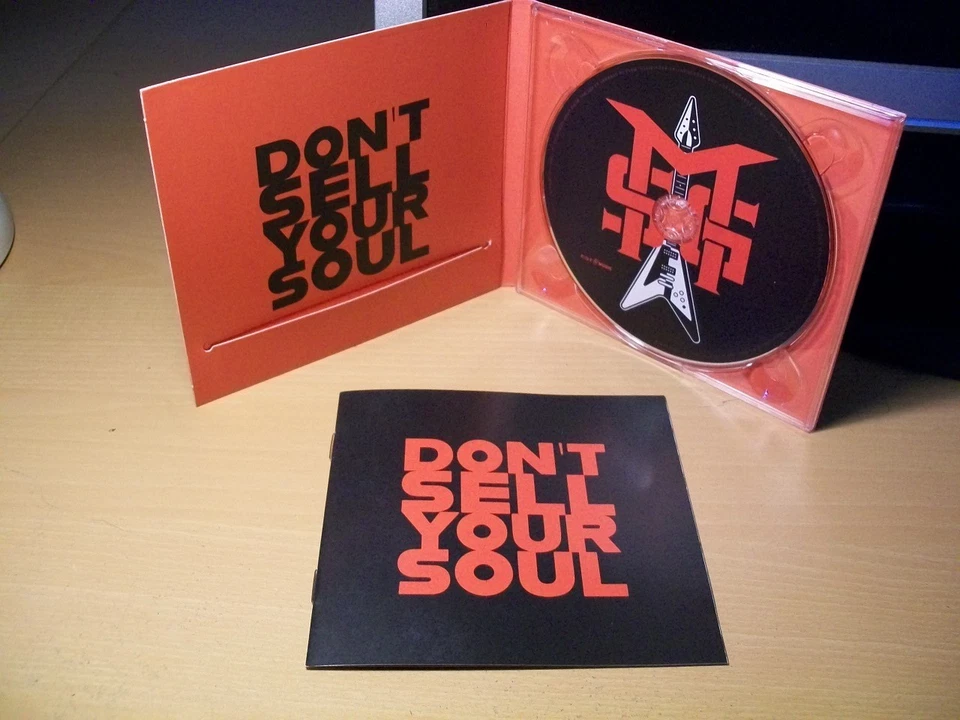 MICHAEL SCHENKER GROUP: Don’t Sell Your Soul (Melodischer Hardrock 2025) - Bild 3 von 4