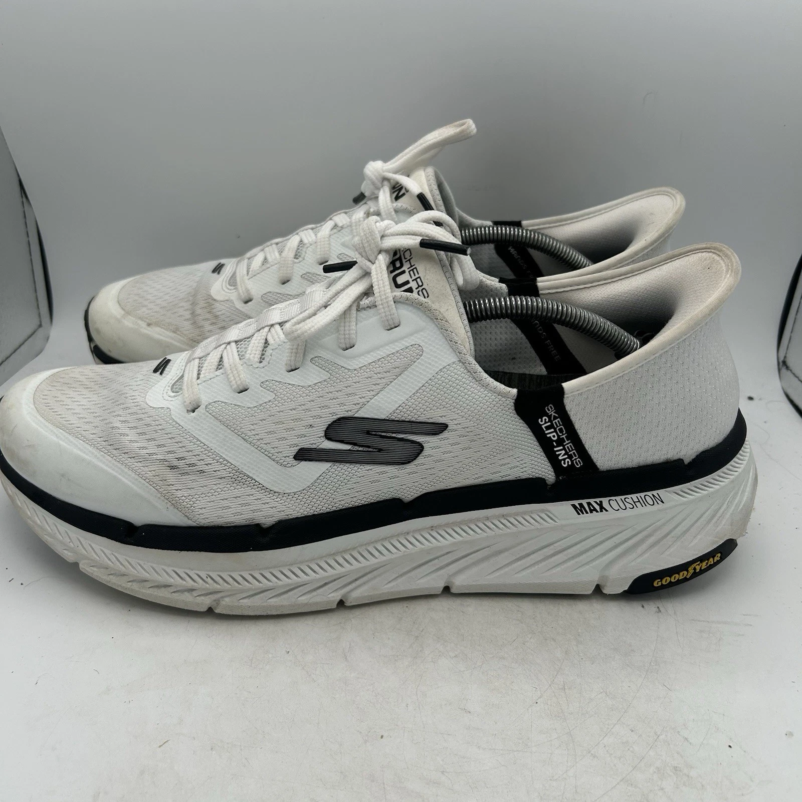 Skechers Max Cushioning Premier 2.0 Mens Size 13 White Athletic Shoes Sneakers