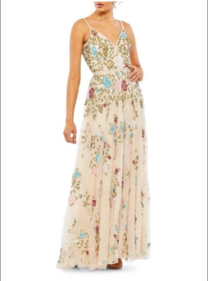 NWT Mac Duggal Embellished Floral Sequined Gown in Nude. Size 2: MSRP $698! - Image 2 of 4