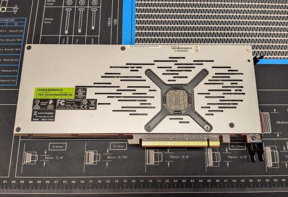 ASUS AMD Radeon VII 16GB 4096-Bit HBM2 PCI Express 3.0 Video Card - Image 3 of 4