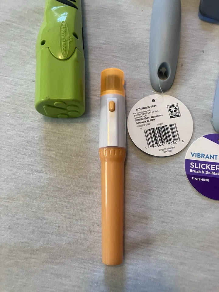 Lote de 4 lijadoras de uñas Furminater 2 Furminater 2 cepillos nuevos Slicker’s Foto 3 de 4