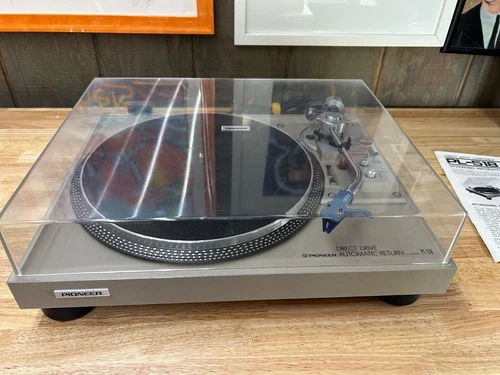 Pioneer PL-518 Direct Drive Turntable Ortofon Blue Excellent