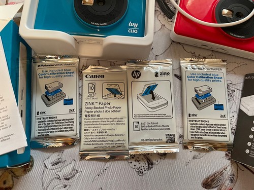 Canon IVY CLIQ Instant Cameras & 4 Packs of Film (2 Cameras New Not Turning On) - Picture 3 of 5