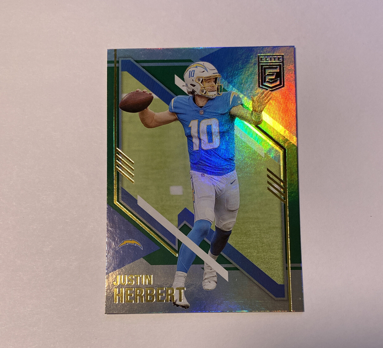 2021 Panini Donruss Elite Justin Herbert No. 30 Green Parallel