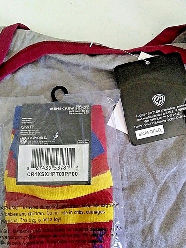 GRYFFINDOR t shirt Medium and Crew Socks Harry Potter Costume Accessory NEW 10-1 - Bild 4 von 4