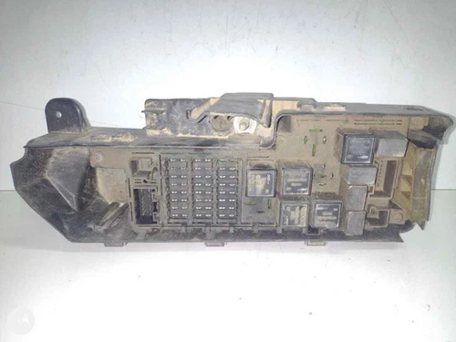9494210 Caja Reles/Fusibles para VOLVO XC70 2.4 D AWD Ocean Race 2005 635872 - Imagen 2 de 10
