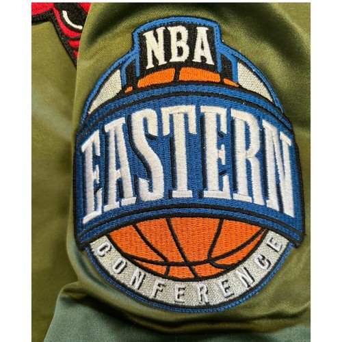 Mitchell & Ness 1991 NBA Chicago Bulls Satin Bomber Jacket Coat SIZE 2XL - Picture 7 of 10
