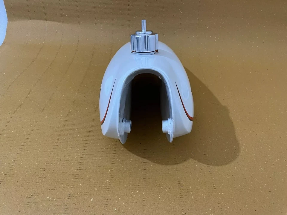 Yamaha DT100 DT 100 Enduro 1977 blanco y pintado acero combustible gasolina tanque + tapa Foto 4 de 4