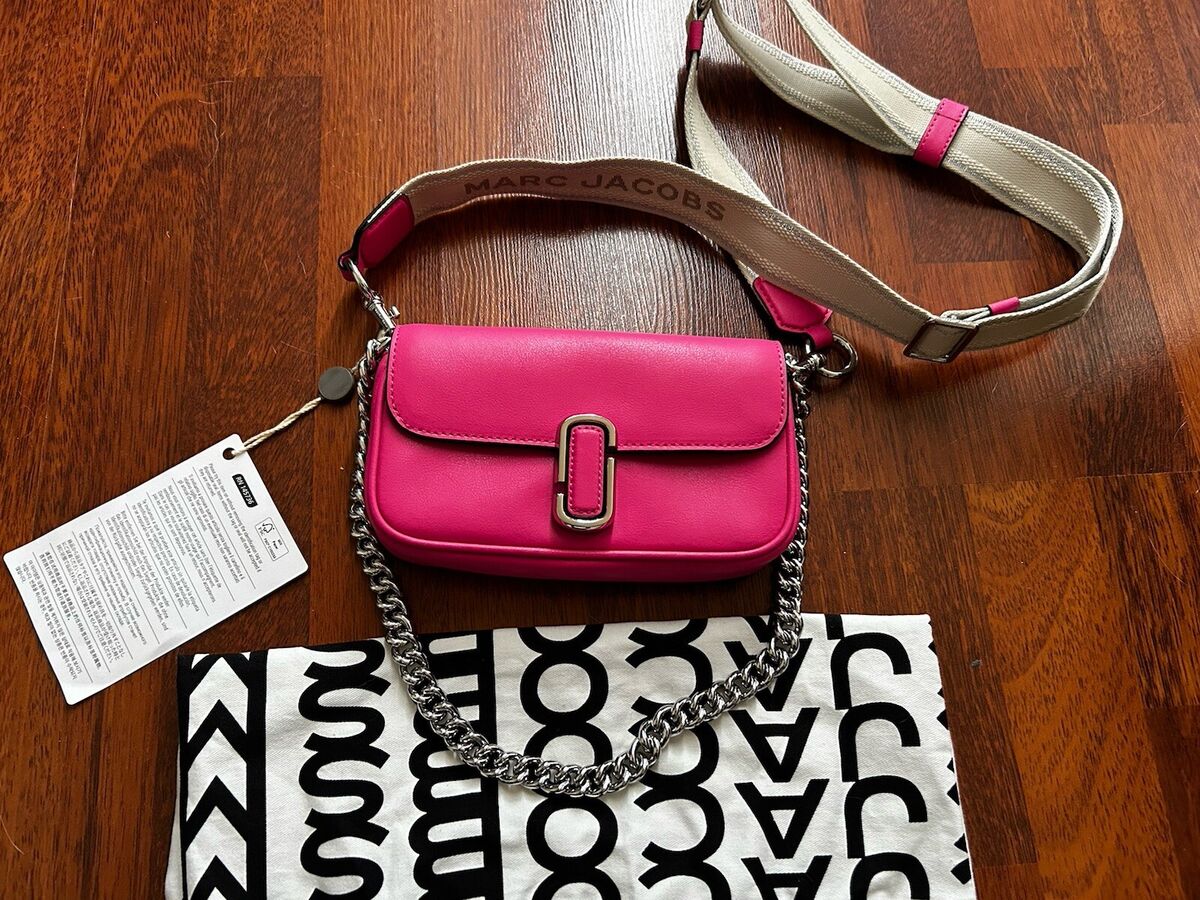 NWT Marc Jacobs The J Mini Shoulder/ Crossbody Chain Accent NWT Marc Jacobs The J Mini Shoulder/ Crossbody Chain Accent