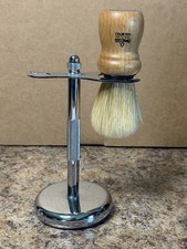 OMEGA WOOD HANDLE SHAVING BRUSH MADE IN ITALY WITH STAND