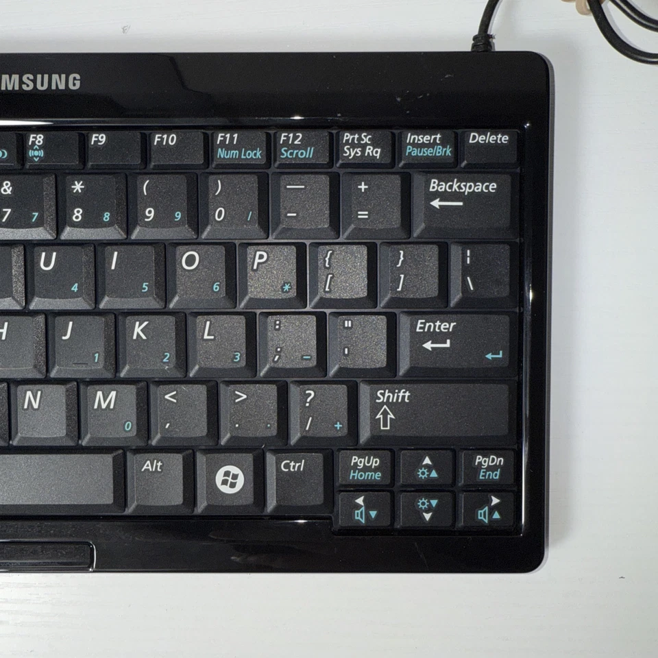 Samsung Laptop TV PC Wireless Keyboard AA-SK0TKBD/UK Black USB RARE - Image 4 of 4