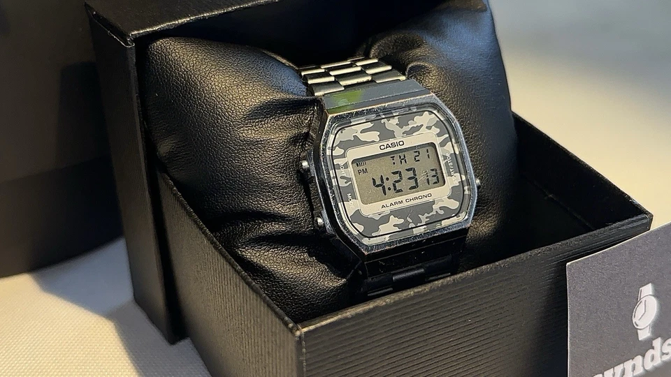 Casio Vintage Digital A168WEC-1EF - Excellent Condition - Classic Style Watch, photo 1 of 4