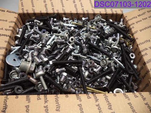 48 lbs: Mixed Lot of Fasteners: Bolts, Nuts, Washers, Lock Washers, Screws - Picture 3 of 3