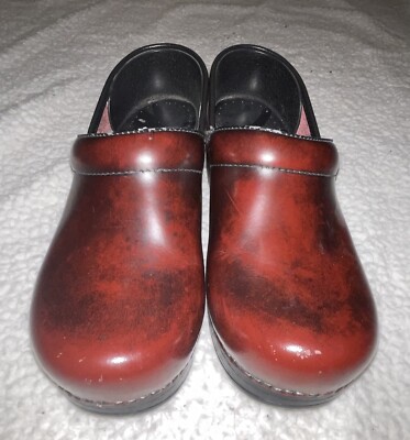 Dansko Professional Clogs Size 37 Burgundy Slip On | eBay