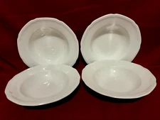 Mikasa Antique White HK400 Set Of 4 Rimmed Fruit/Dessert Bowls 6 1/4"