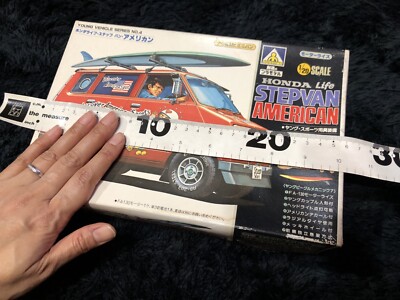 Aoshima 1/24 Scale Fabulous Step Wagon Model Car - VIP American Series No.33, Japan Import - View #5