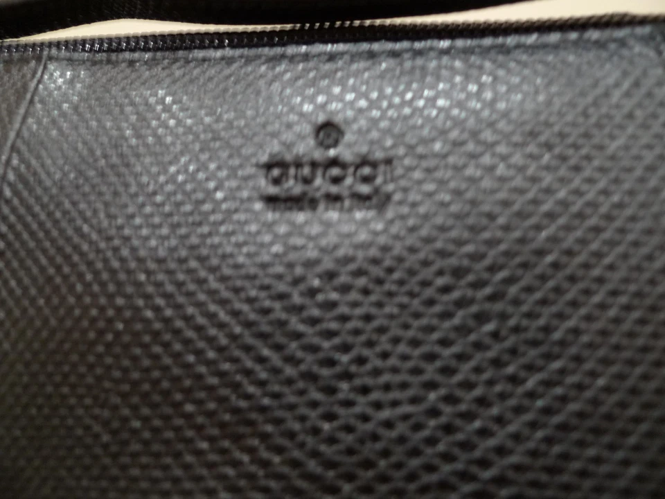 GUCCI 100%AUTHENTIC PYTHON SNAKE SKIN BLACK SMALL BAG PURCE ITALY - Image 3 of 4