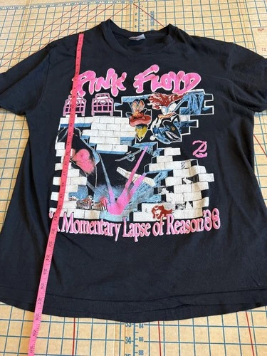 Pink Floyd "Momentary Lapse of Reason" Concert 1980s vintage concert t-shirt, vintage, single stitch, B+ condition