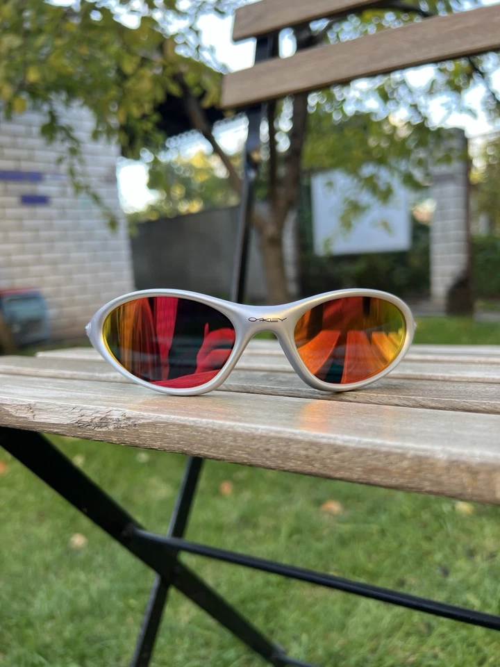 Gafas de sol Oakley Minute Crazy Vintage Software Y2k años 2000 Foto 3 de 4