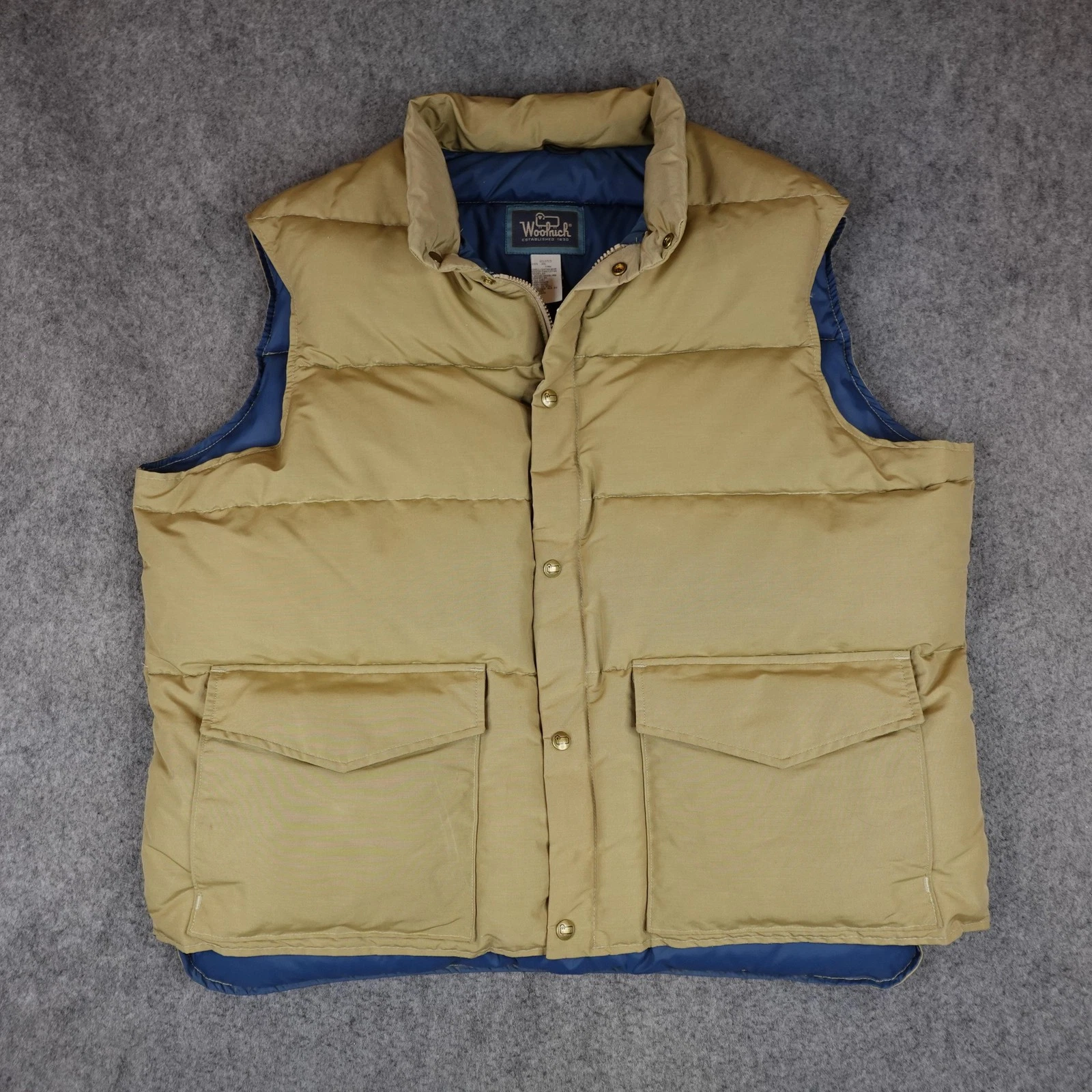 Vintage Woolrich Vest Mens XXL Tan Down Puffer Made in USA Outdoor Insulated 90s
Opens in a new wind