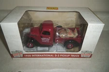 KENT FEEDS 1938 INTERNATIONAL D-2 PICKUP TRUCK  First Gear