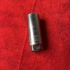 CRAFTSMAN -G-43324 (reverse) SPARK PLUG SOCKET 3/8", 3/8” Drive - USA (t56)