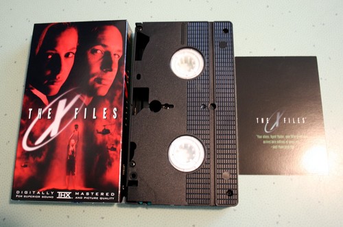The X-Files: Fight the Future Movie (VHS, 1998) Duchovny Anderson FREE SHIP - Picture 4 of 4