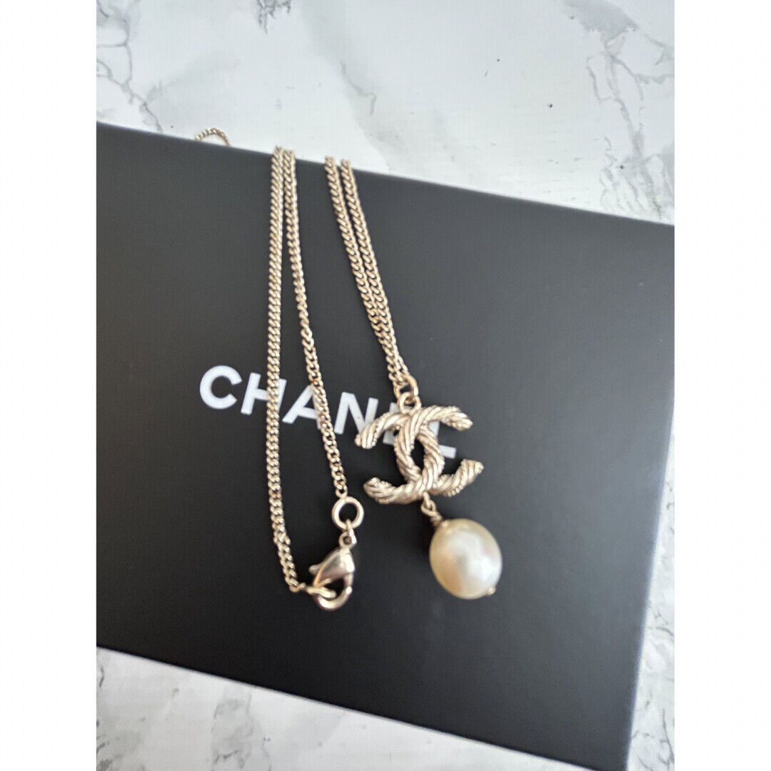 CHANEL pearl necklace Gold White CC Logo cocomark Ladies Women's Accessories