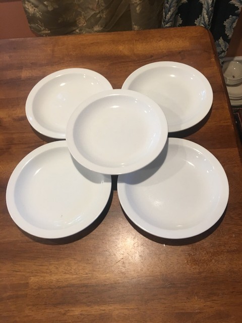 Set Of 5 Pottery Barn Suppertime Salad Plates White 7 3 4
